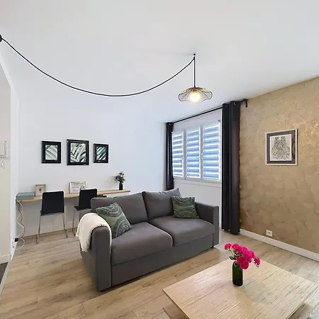 Le Forum - Hyper Centre - Parking * Reims